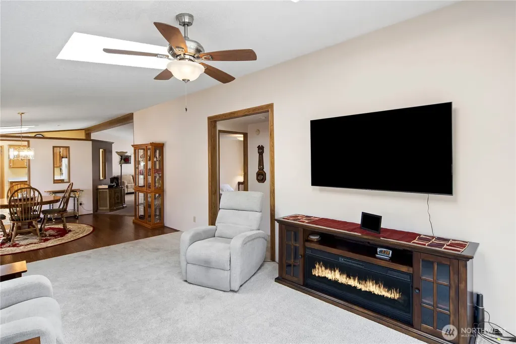 532 NW Silver Glen Lane Bremerton WA 98311