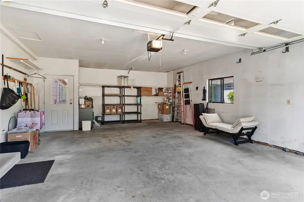 532 NW Silver Glen Lane Bremerton WA 98311
