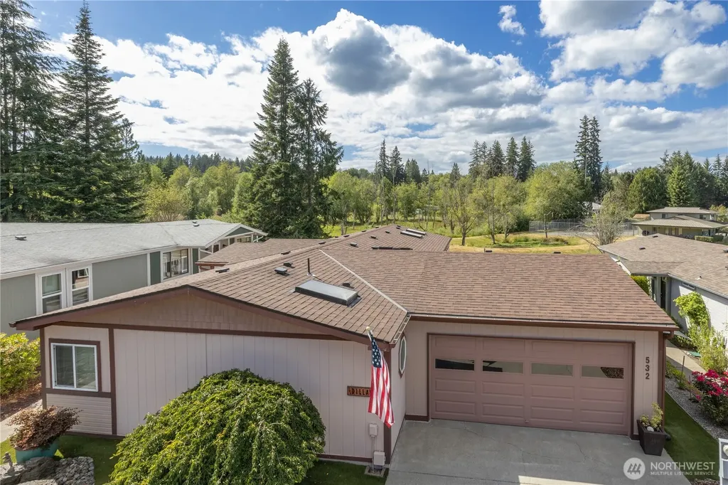 532 NW Silver Glen Lane Bremerton WA 98311