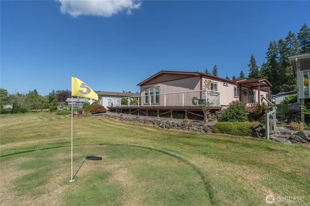 532 NW Silver Glen Lane Bremerton WA 98311