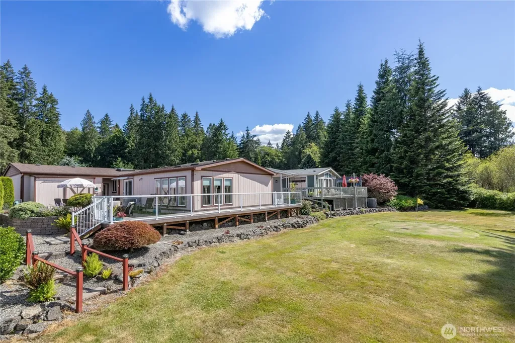 532 NW Silver Glen Lane Bremerton WA 98311