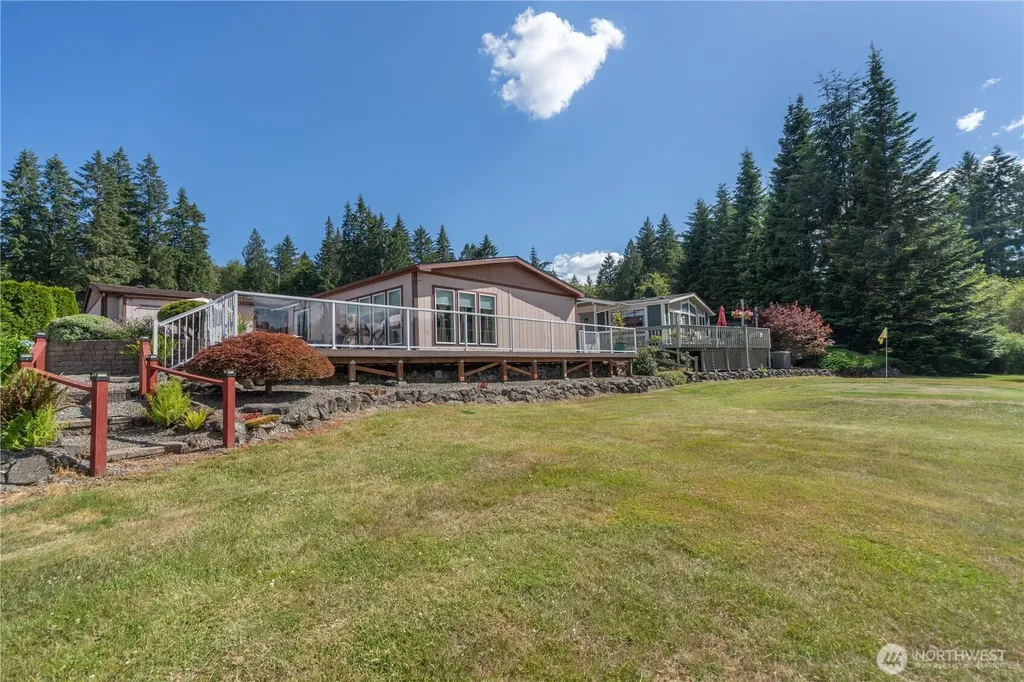 532 NW Silver Glen Lane Bremerton WA 98311