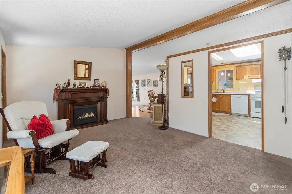 532 NW Silver Glen Lane Bremerton WA 98311