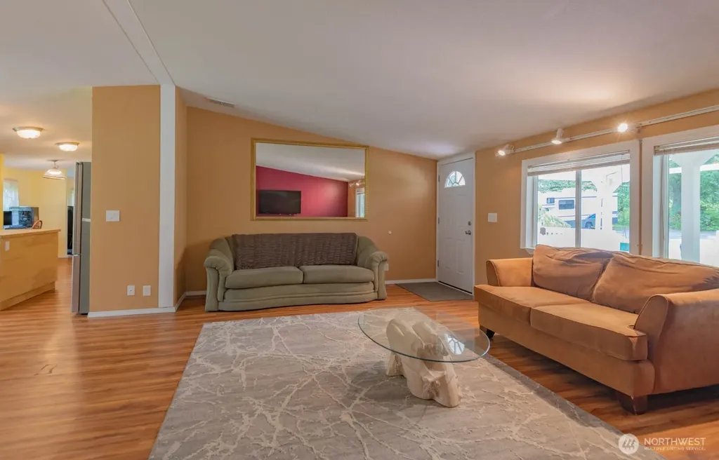 239 Robinson Road Port Angeles WA 98362