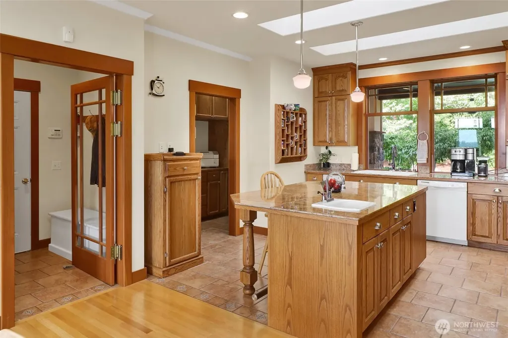 18077 Fox Hollow Lane Bow WA 98232