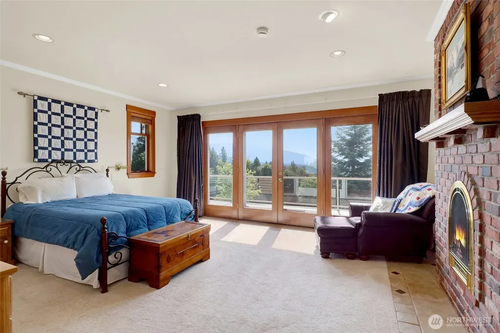 18077 Fox Hollow Lane Bow WA 98232