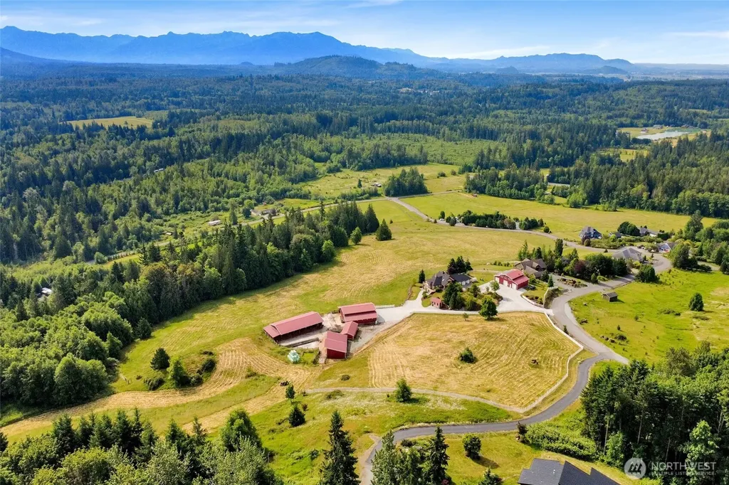 18077 Fox Hollow Lane Bow WA 98232