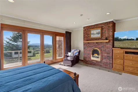 18077 Fox Hollow Lane Bow WA 98232