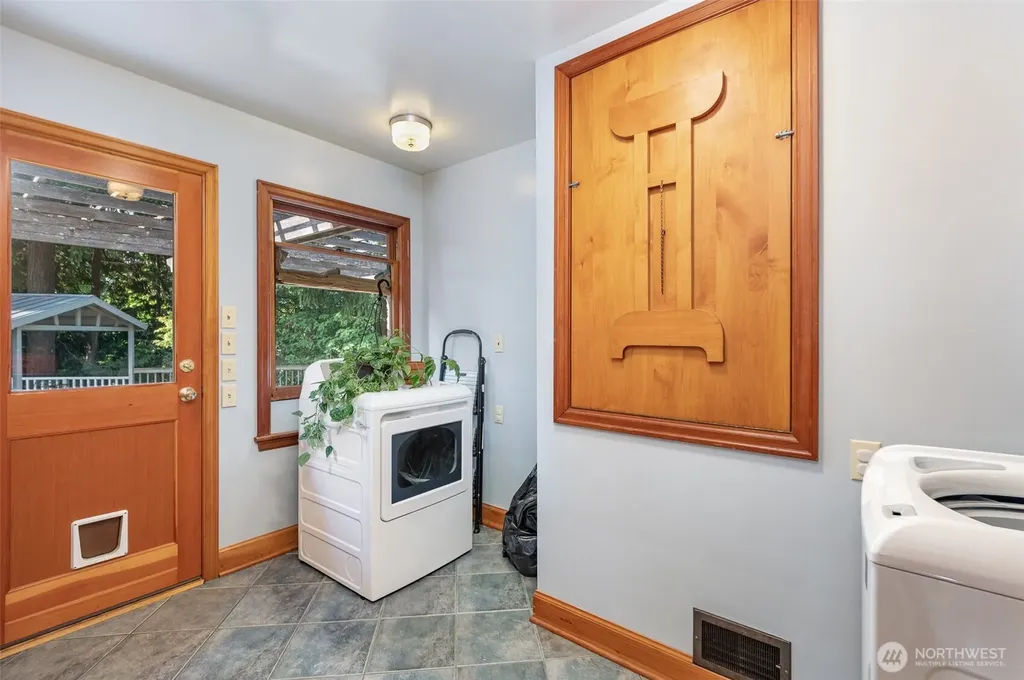726 N 137th Street Seattle WA 98133