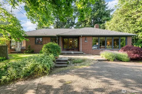 726 N 137th Street Seattle WA 98133