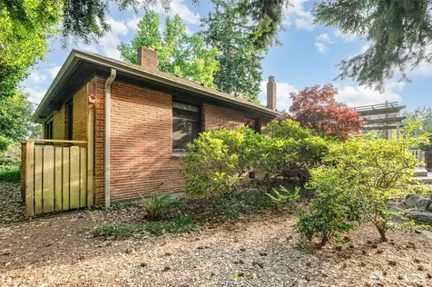 726 N 137th Street Seattle WA 98133