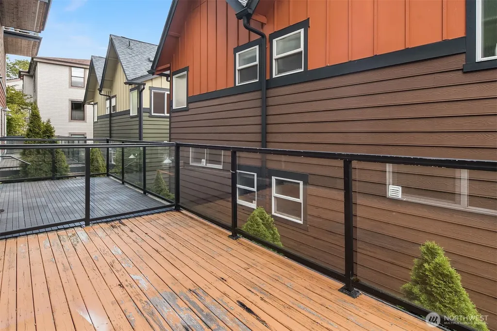 213 26th Avenue E Seattle WA 98112