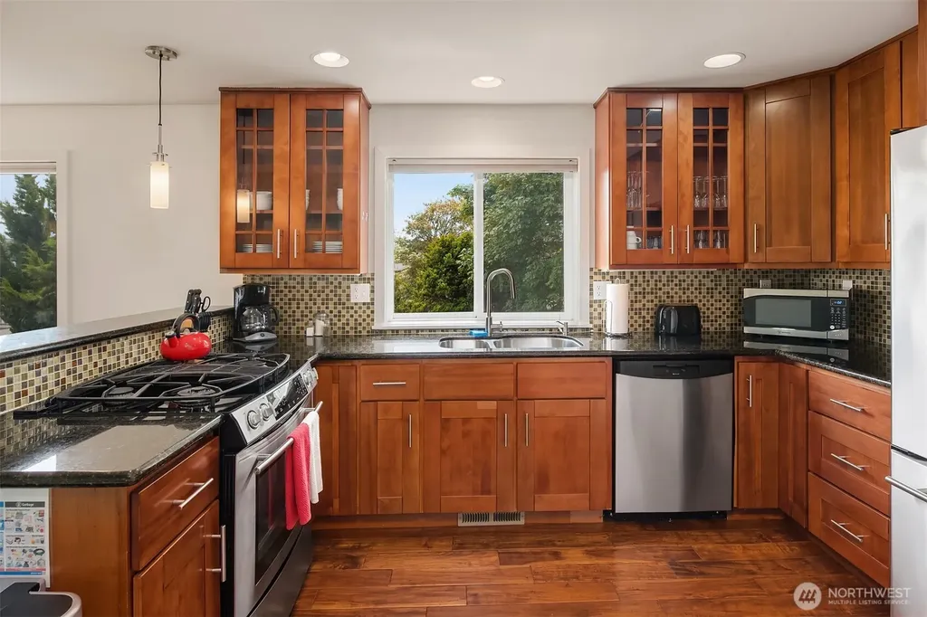 213 26th Avenue E Seattle WA 98112