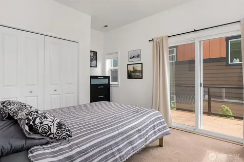 213 26th Avenue E Seattle WA 98112