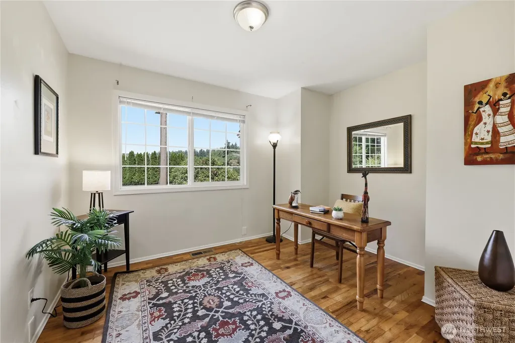 1067 Swanson Way NE Poulsbo WA 98370
