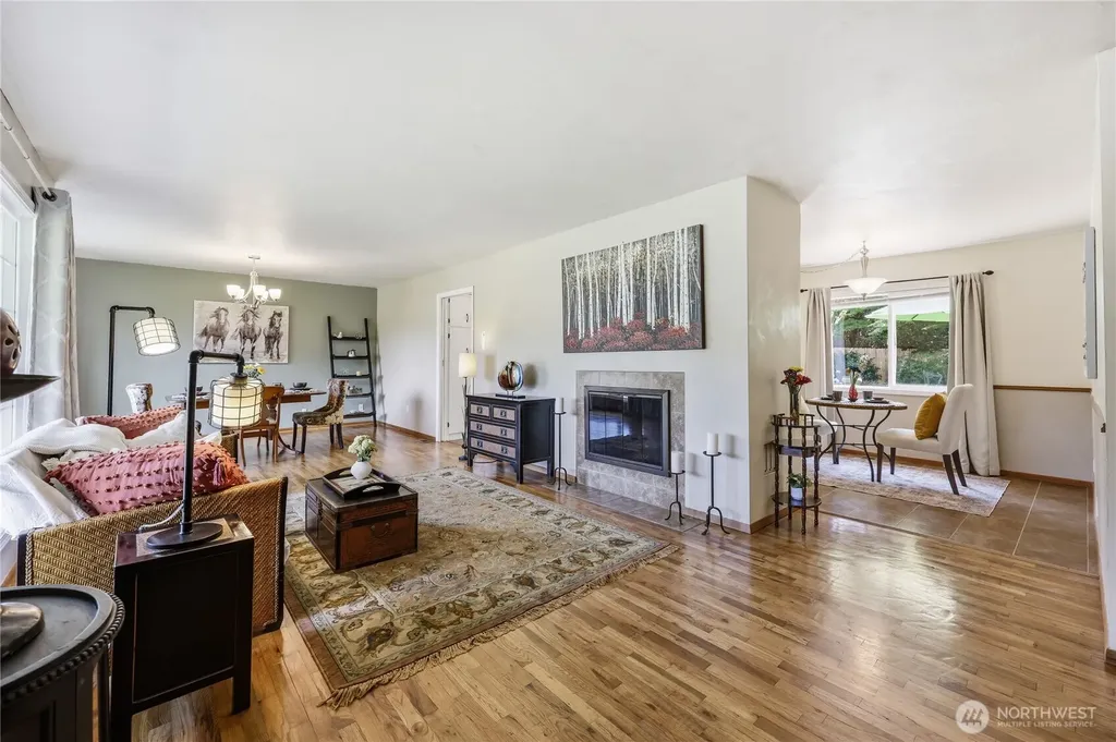 1067 Swanson Way NE Poulsbo WA 98370