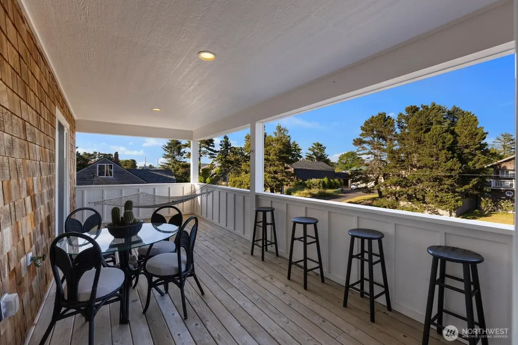 1211 Ocean Beach Boulevard S Long Beach WA 98631