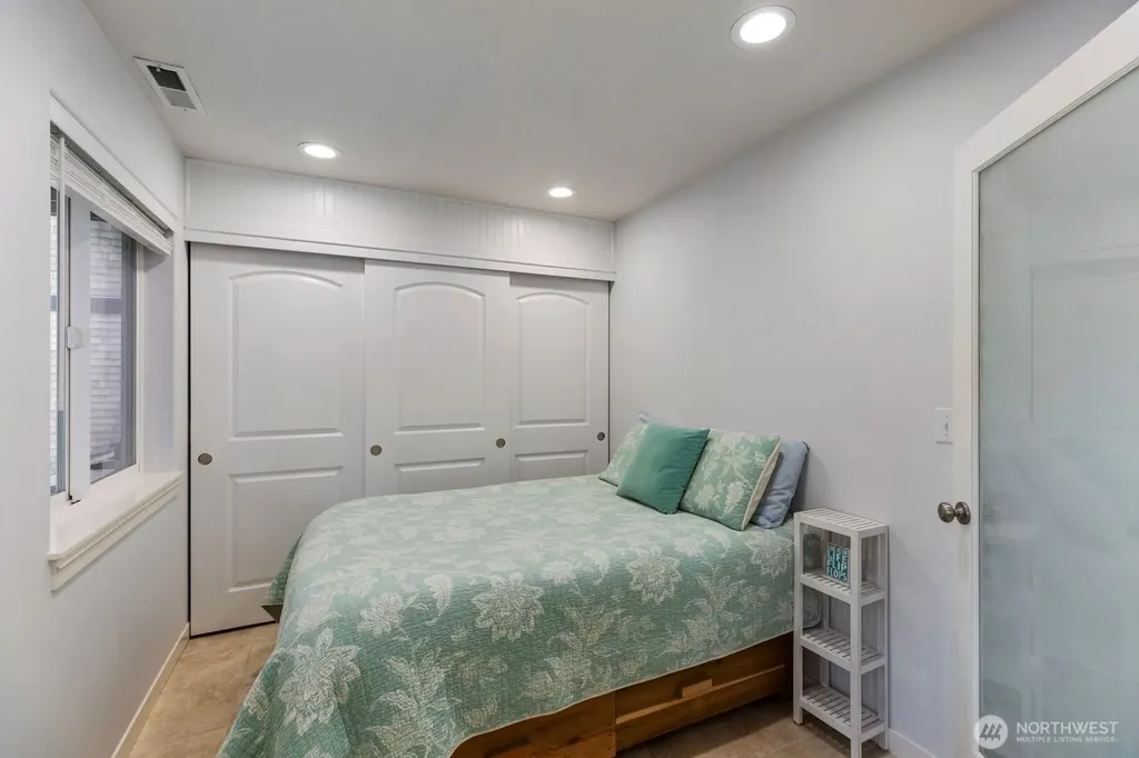 1211 Ocean Beach Boulevard S Long Beach WA 98631