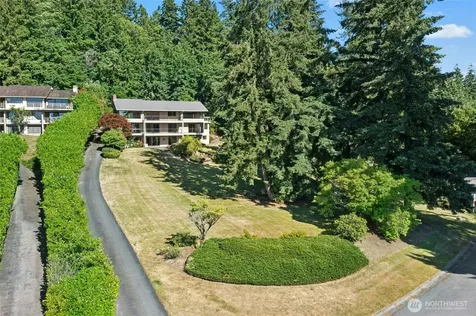4736 Somerset Avenue SE Bellevue WA 98006