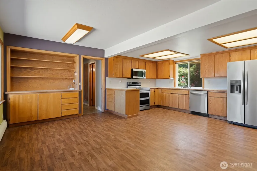 3512 SE Salmonberry Road Port Orchard WA 98366