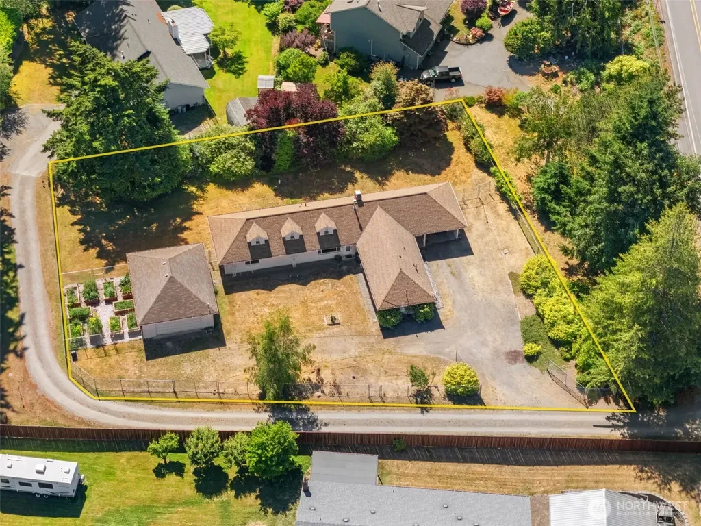 3512 SE Salmonberry Road Port Orchard WA 98366