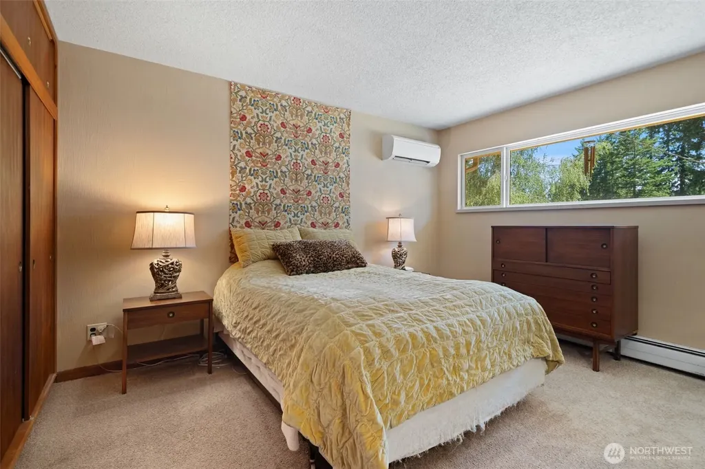 3512 SE Salmonberry Road Port Orchard WA 98366