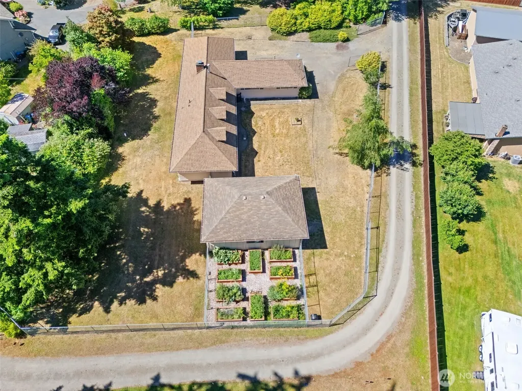 3512 SE Salmonberry Road Port Orchard WA 98366