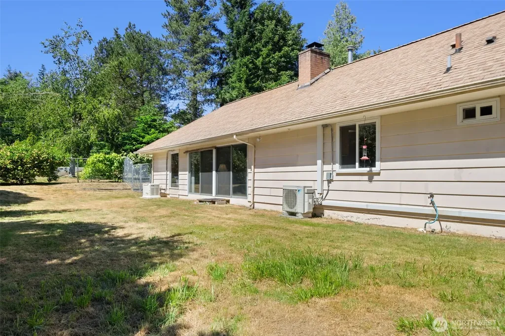 3512 SE Salmonberry Road Port Orchard WA 98366
