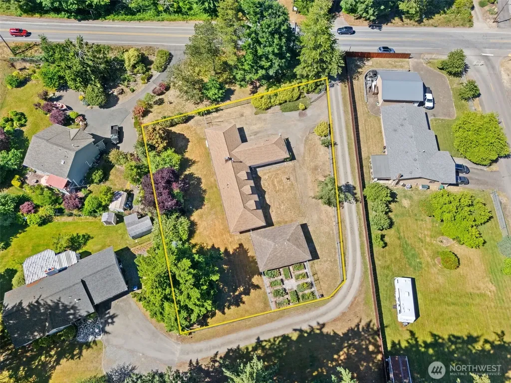 3512 SE Salmonberry Road Port Orchard WA 98366