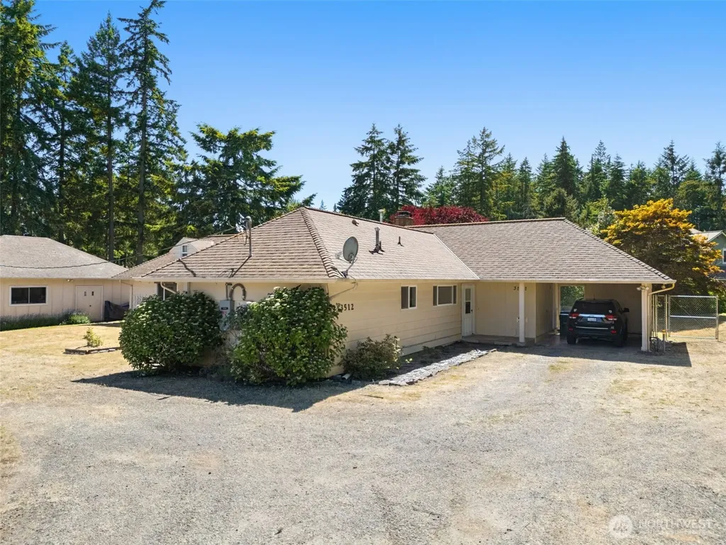 3512 SE Salmonberry Road Port Orchard WA 98366