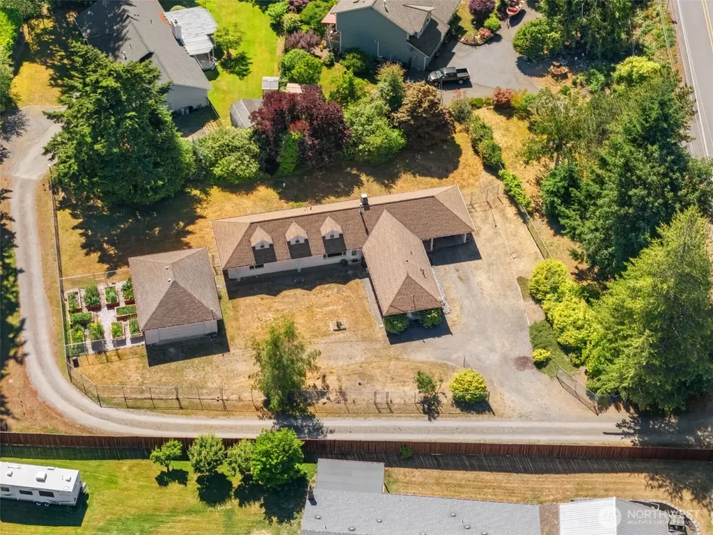 3512 SE Salmonberry Road Port Orchard WA 98366