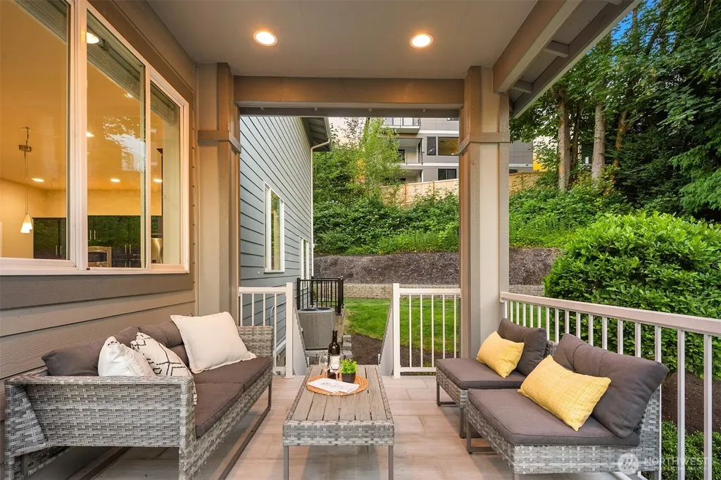 16125 SE 44th Way Bellevue WA 98006
