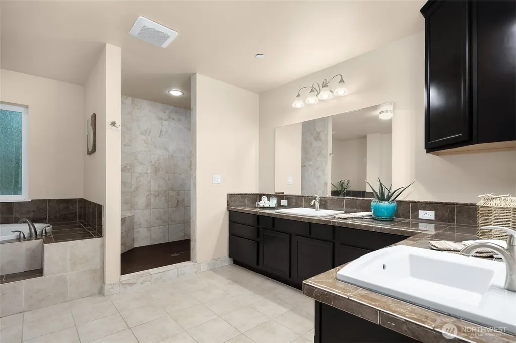 16125 SE 44th Way Bellevue WA 98006