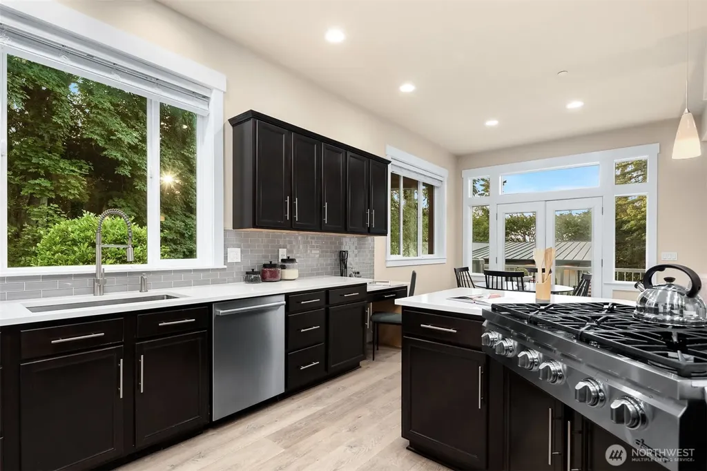 16125 SE 44th Way Bellevue WA 98006