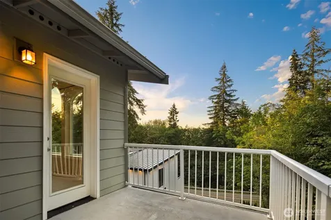 16125 SE 44th Way Bellevue WA 98006