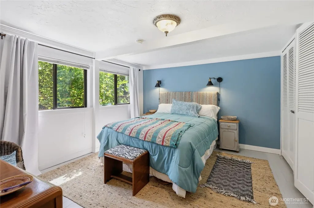 1071 Swanson Way NE Poulsbo WA 98370