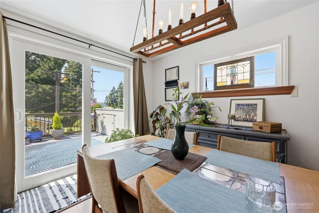 1071 Swanson Way NE Poulsbo WA 98370