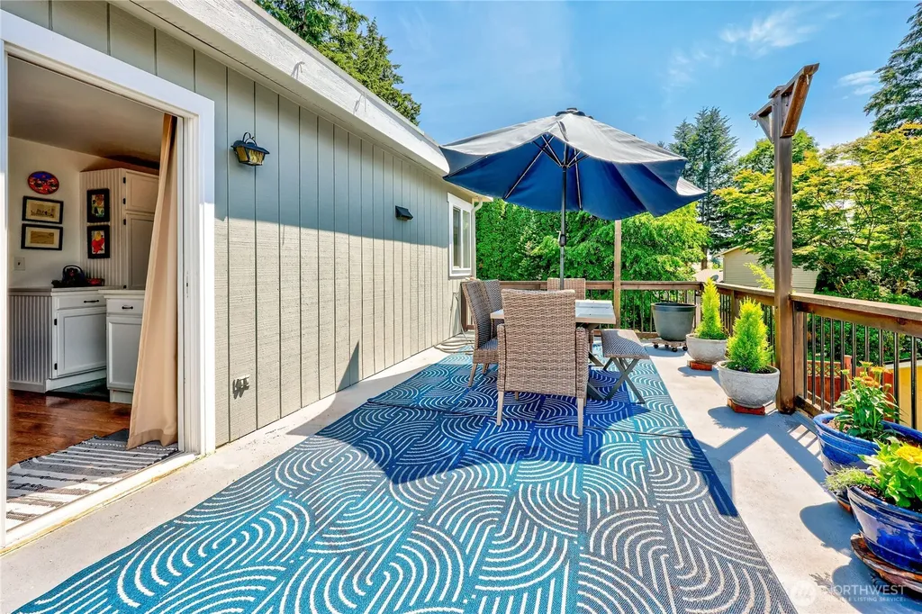 1071 Swanson Way NE Poulsbo WA 98370