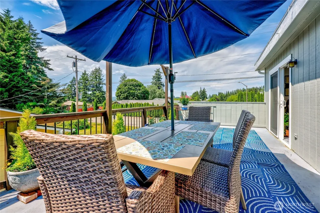 1071 Swanson Way NE Poulsbo WA 98370