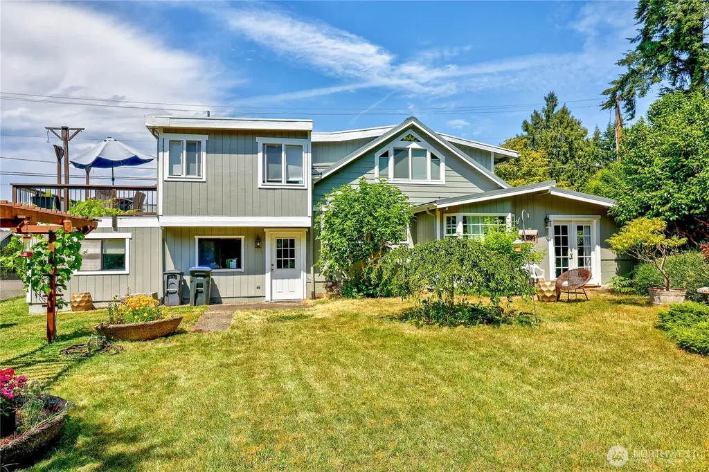 1071 Swanson Way NE Poulsbo WA 98370