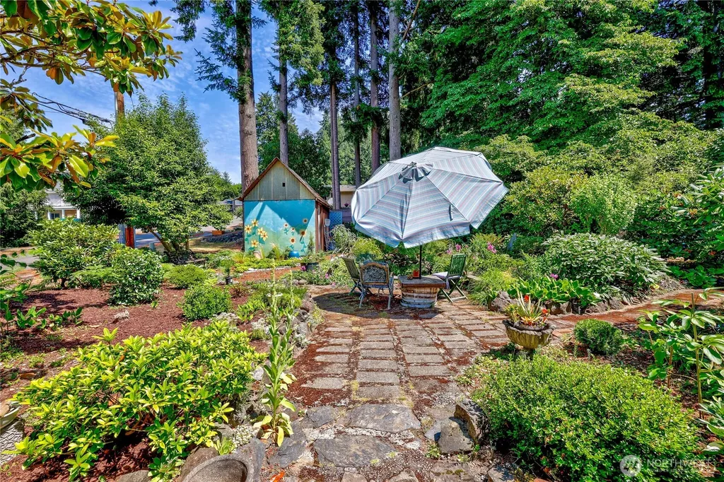 1071 Swanson Way NE Poulsbo WA 98370