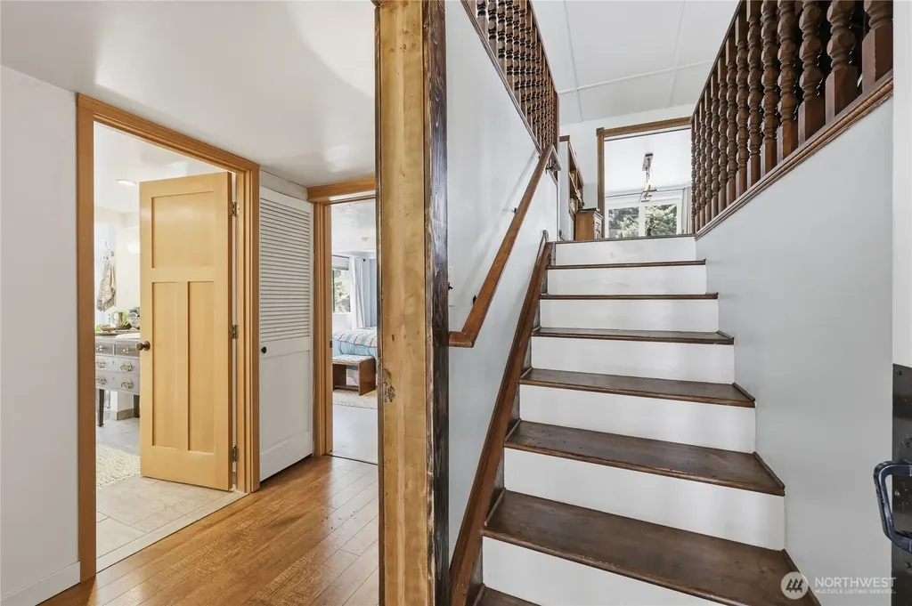 1071 Swanson Way NE Poulsbo WA 98370