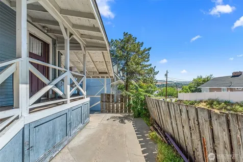 330 Roosevelt Avenue Wenatchee WA 98801