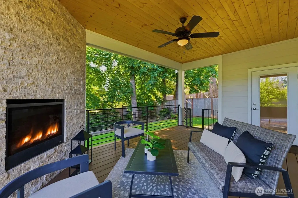 7204 Sinclair Avenue Gig Harbor WA 98335
