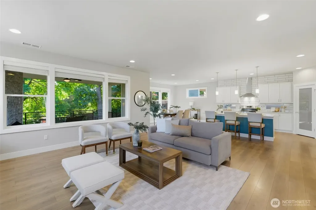 7204 Sinclair Avenue Gig Harbor WA 98335