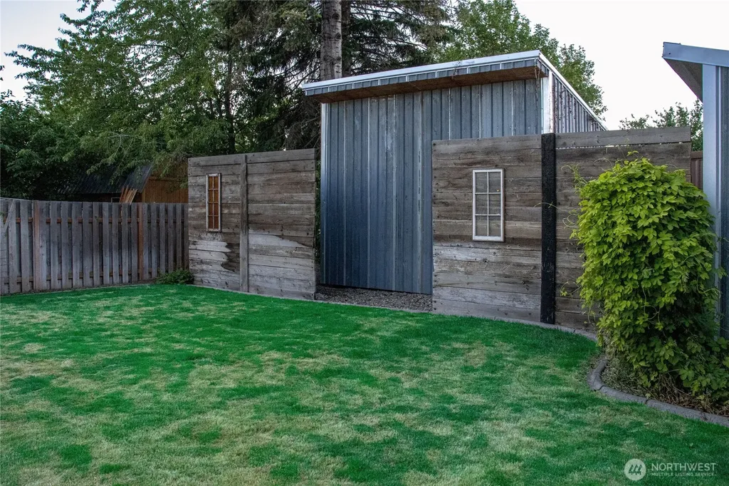 103 N Chestnut Street Ellensburg WA 98926