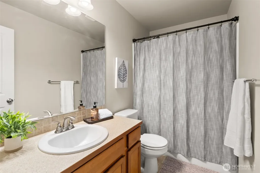 6366 Juanita Circle NE Bremerton WA 98311