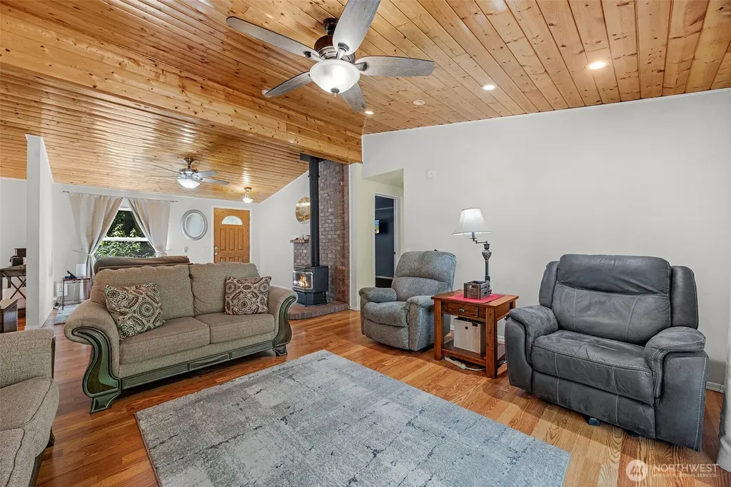 7111 279th Street NE Arlington WA 98223