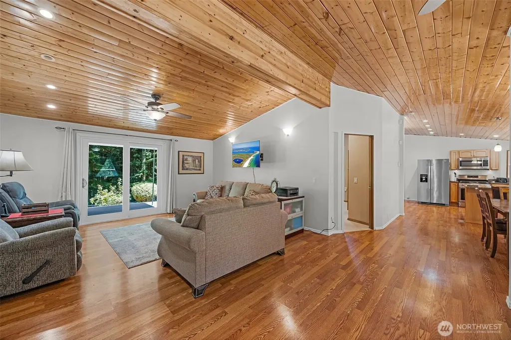 7111 279th Street NE Arlington WA 98223