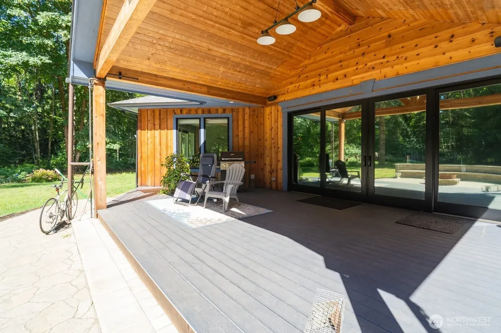 7335 Meridian Road SE Olympia WA 98513